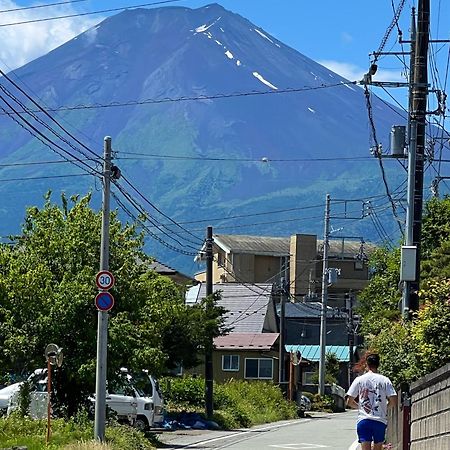 Hostel Fuji Matsuyama Base Fujiyoshida Exteriör bild