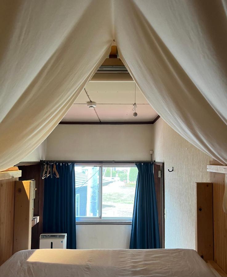 Hostel Fuji Matsuyama Base Fujiyoshida Exteriör bild